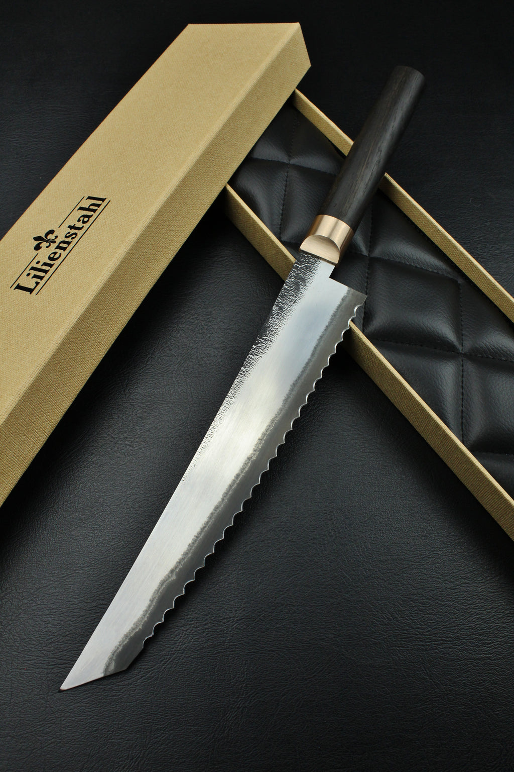 Brotmesser Mooreiche - Lilienstahl