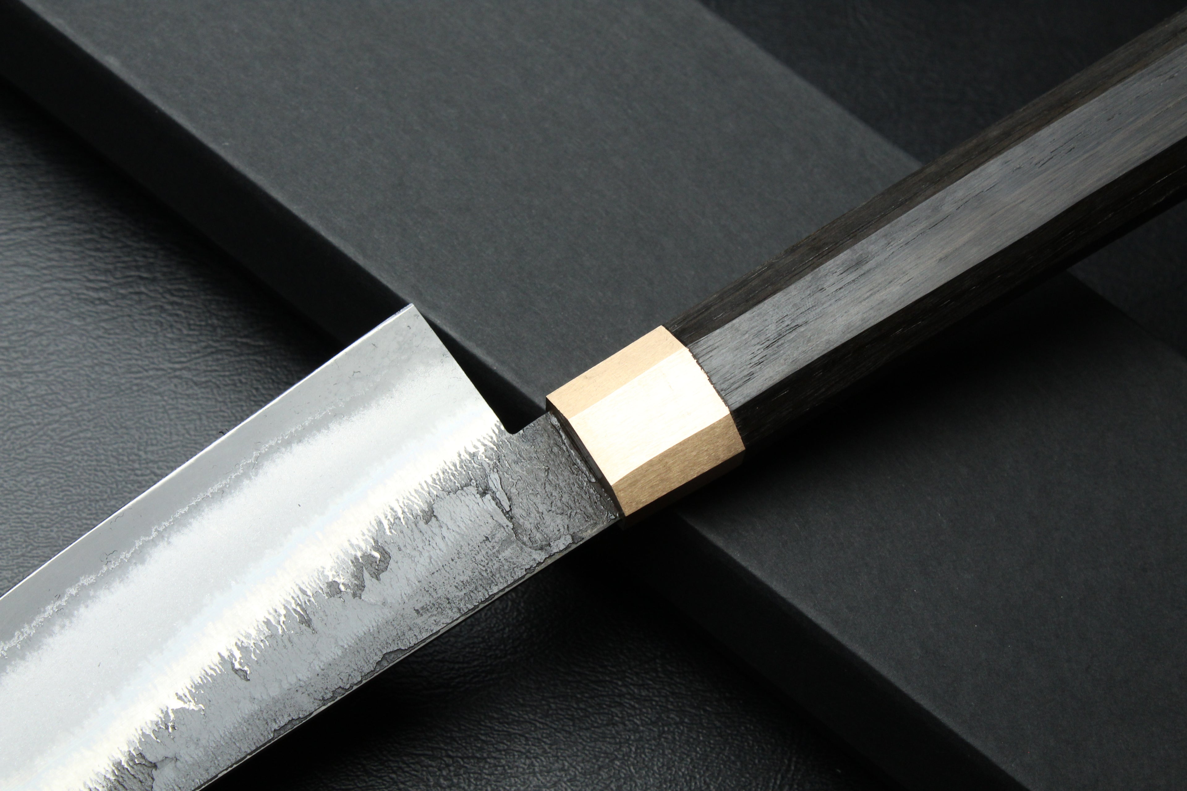 Knife Santoku Mooreiche Oktagonal - Lilienstahl